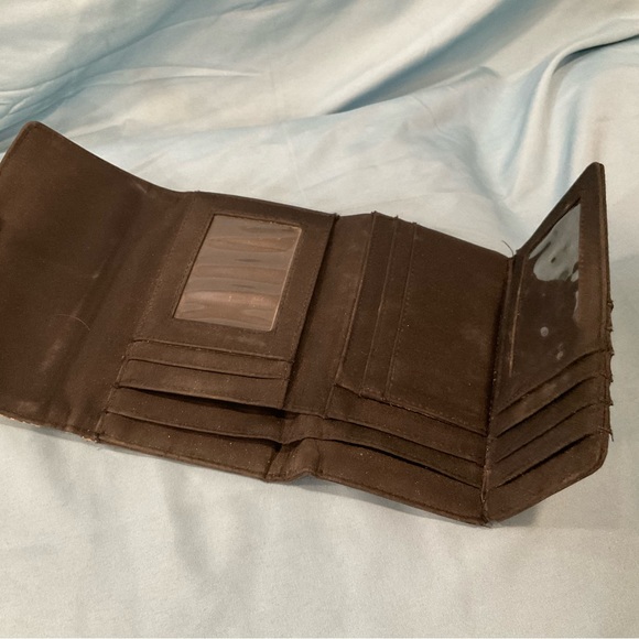 Black,tri-fold wallet, leopard - Picture 4 of 4